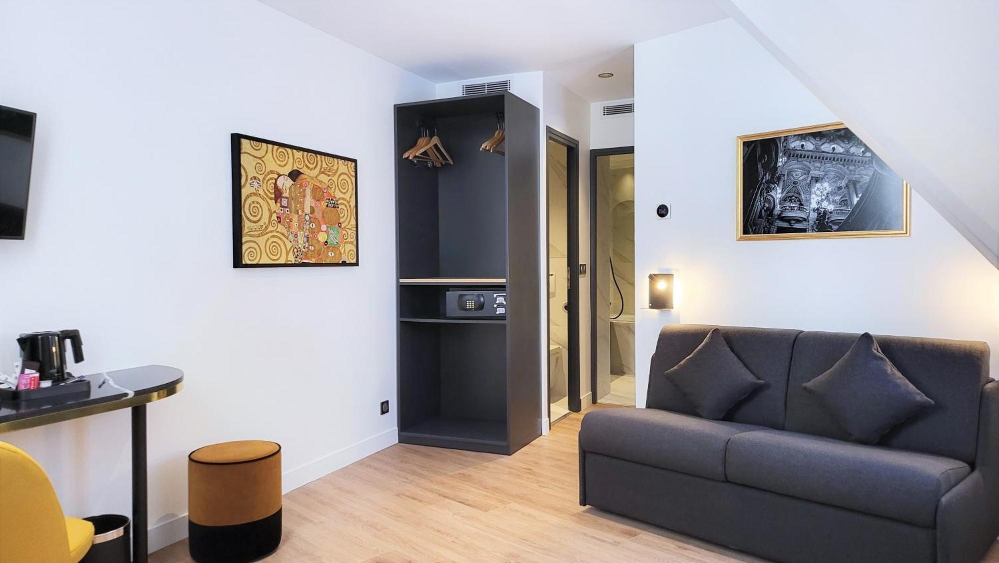 Hotel Star Champs-elysées 4*