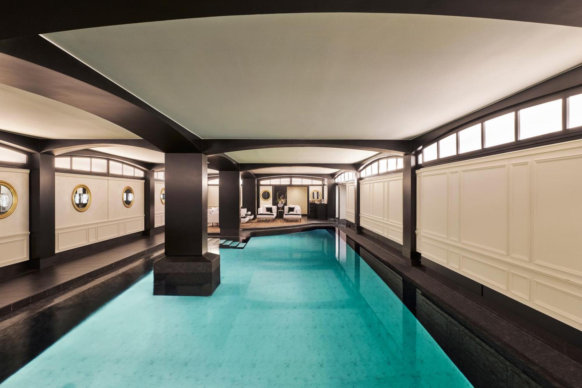 Barriere Fouquet's Hotel 5*