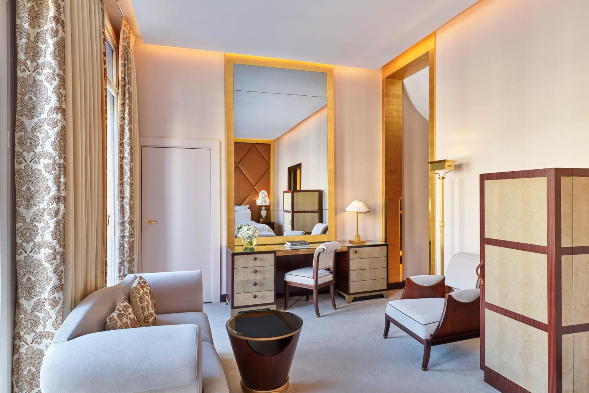 Hotel Barrière Fouquet's Parigi
