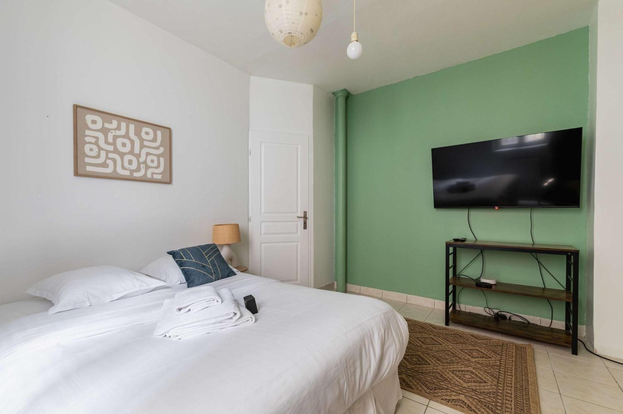 Familial Proche Des Commerces - 8p - Flat-guest Apartment