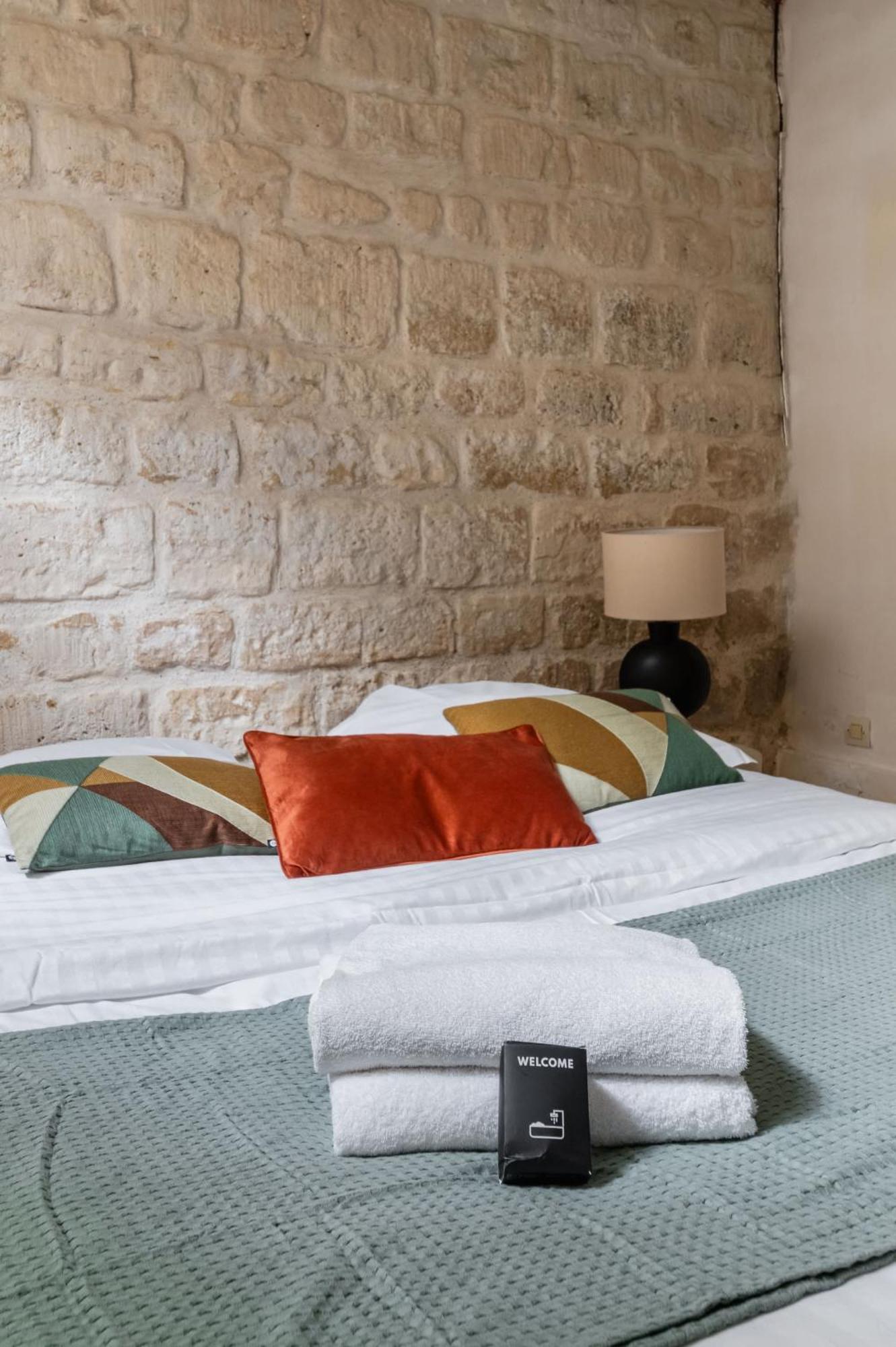 Familial Proche Des Commerces - 8p - Flat-guest Apartment Paris