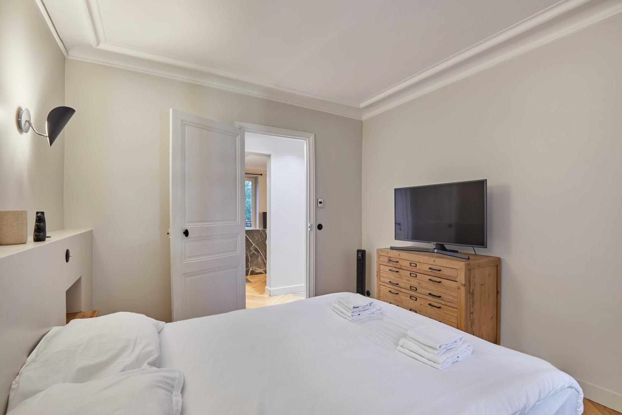 Apartment Magnificent - 3br- 8p - Batignolles