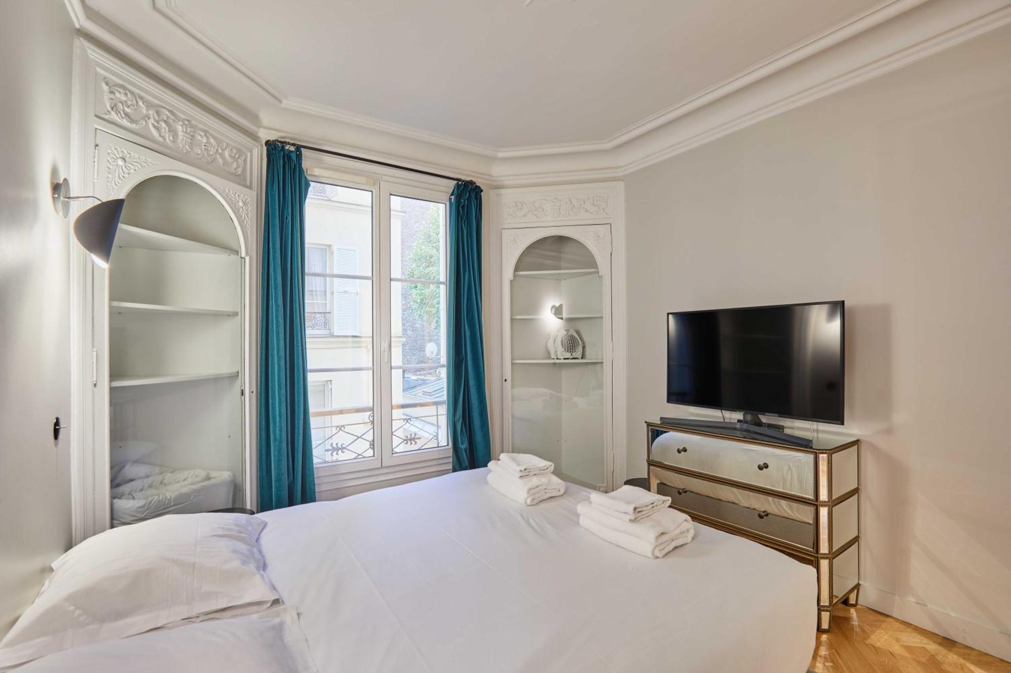Magnificent - 3br- 8p - Batignolles * Paris