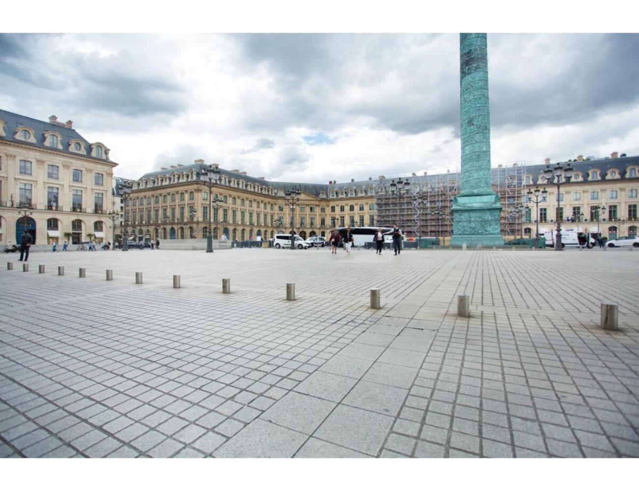 Place Vendome By Studioprestige
