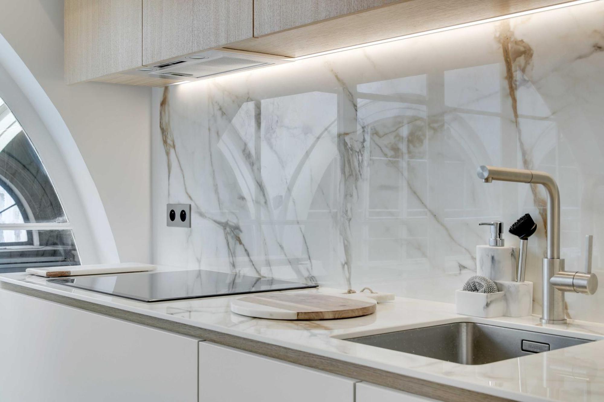 Ultra Town House By Architect - Louvre Apartment