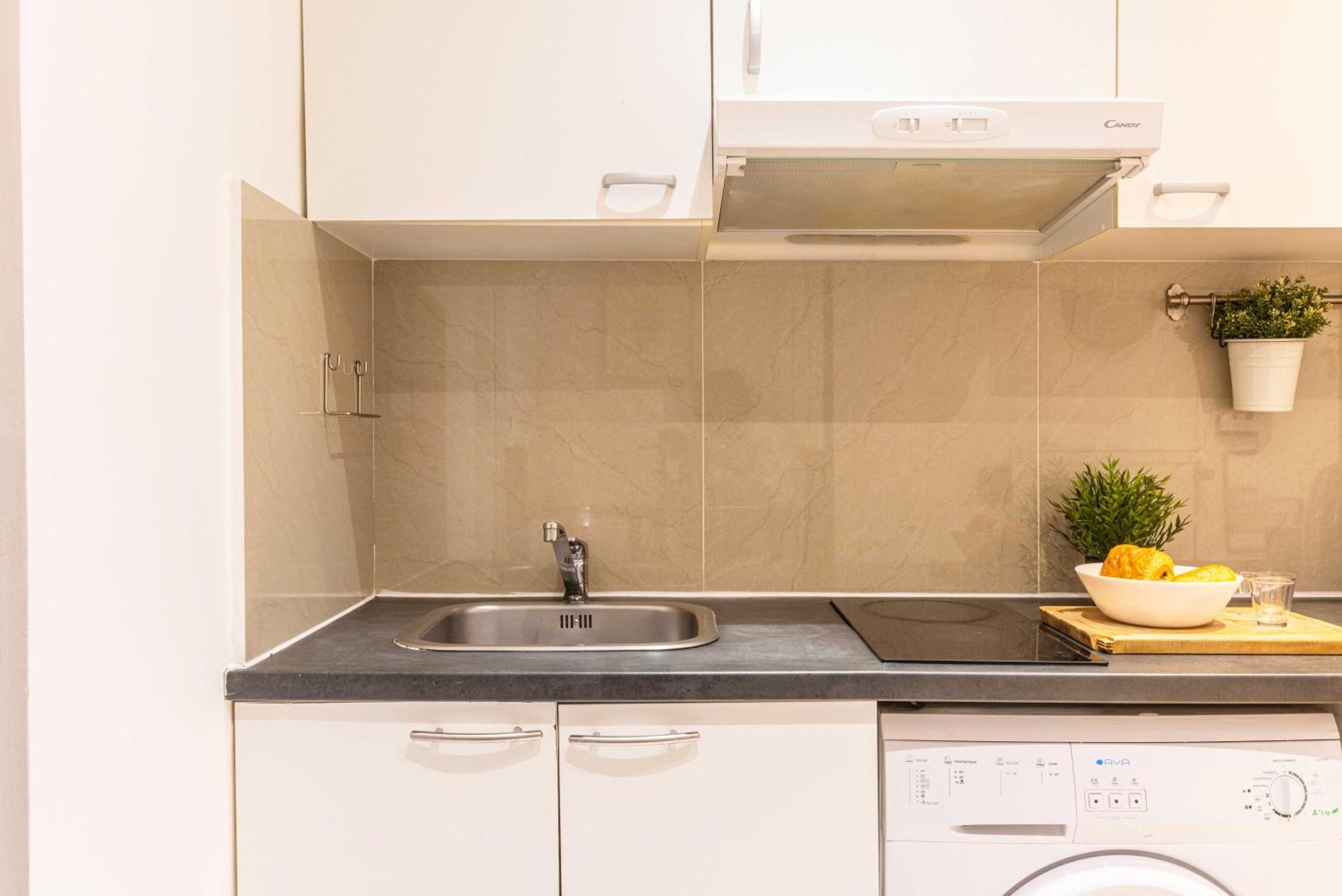 Quiet -1br-4p- Sacre Coeur Appartamento *