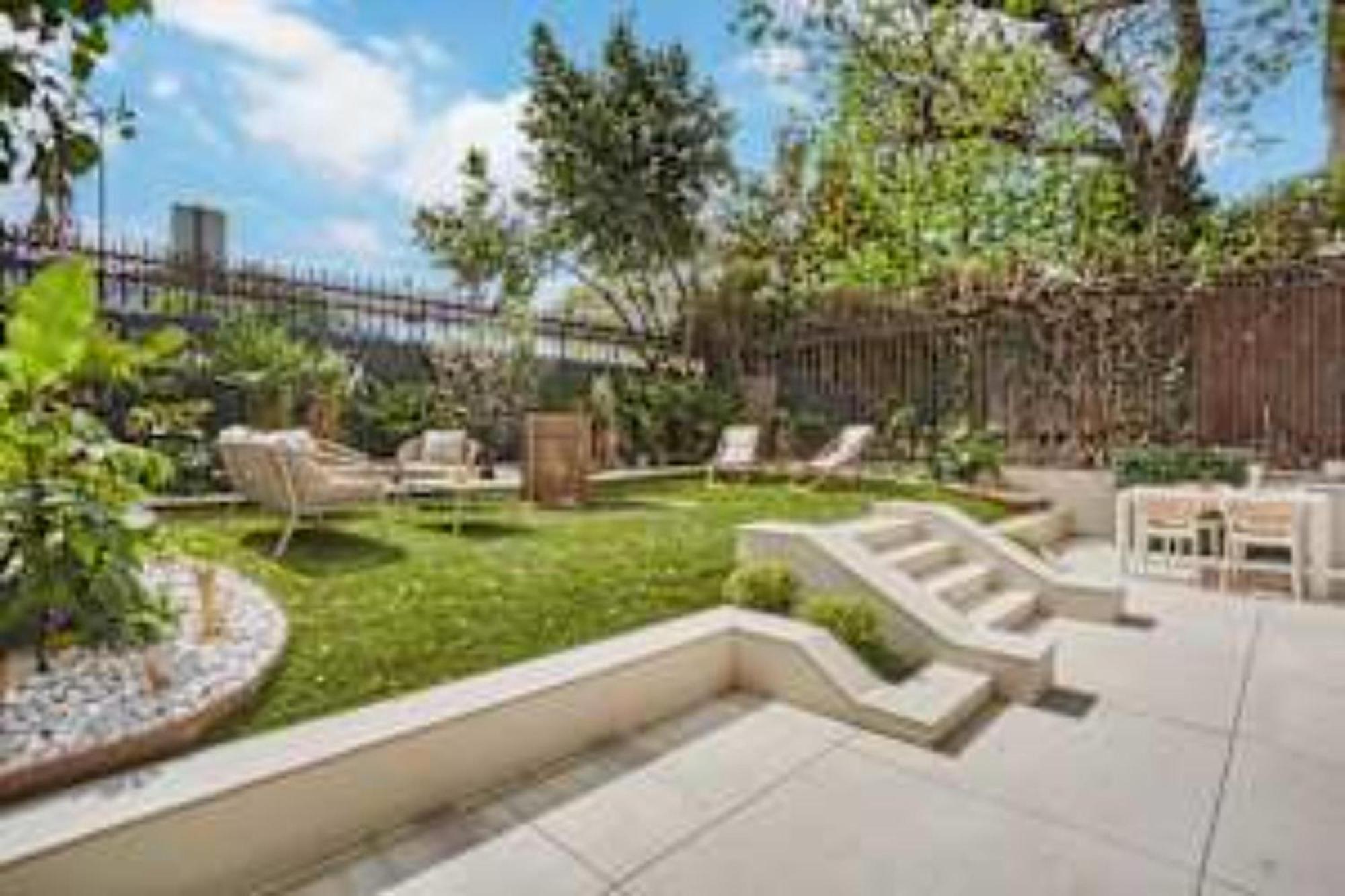 Sumptuous With Garden Arc De Triomphe Parigi
