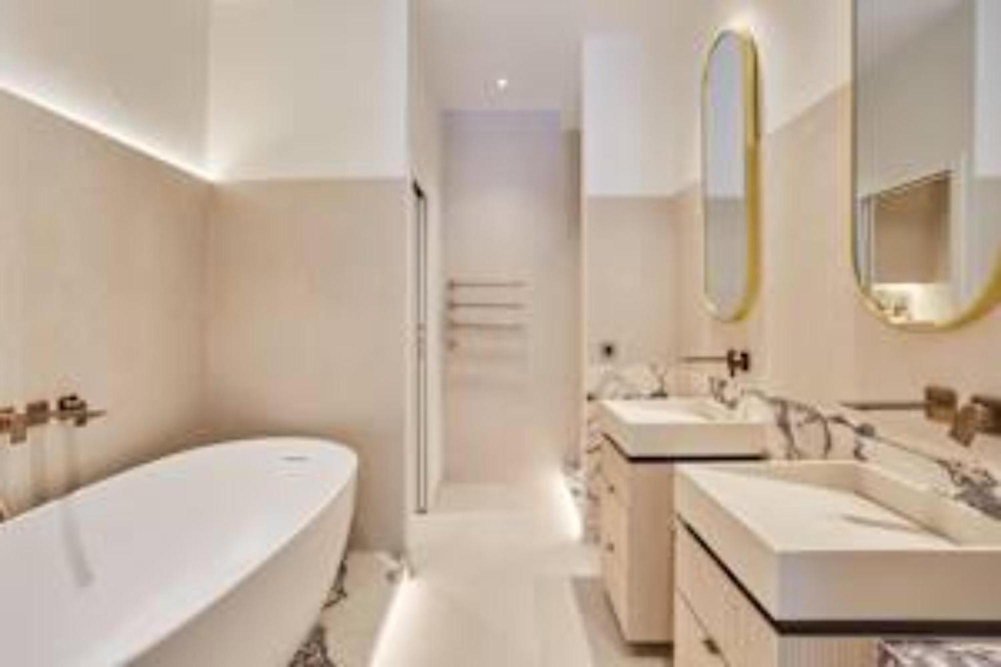 Appartamento Sumptuous With Garden Arc De Triomphe