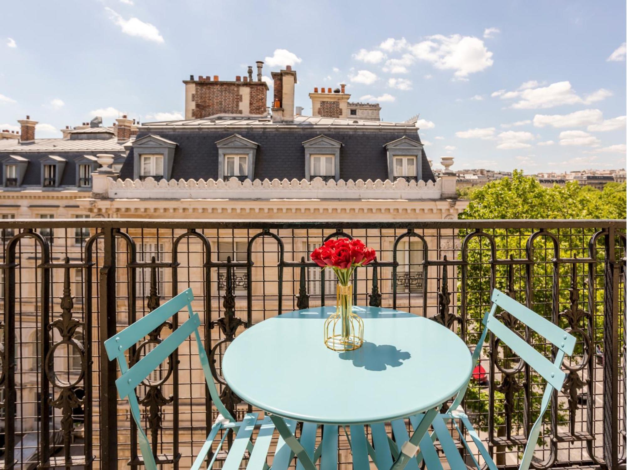 Merveil Family - Tilsitt - Eiffel Tower View Apartment Paris