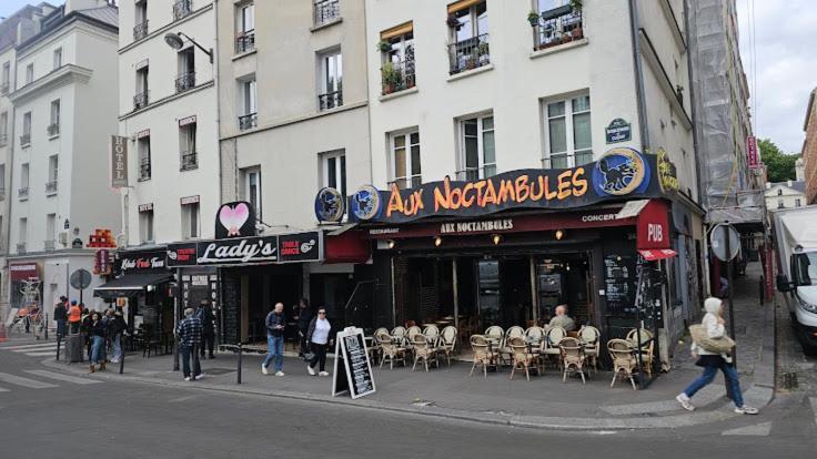 Appartamento Métro Pigalle,garçonnière 25 M2, 3 Per, Cabarets Théâtres,restaurants,tout Confort