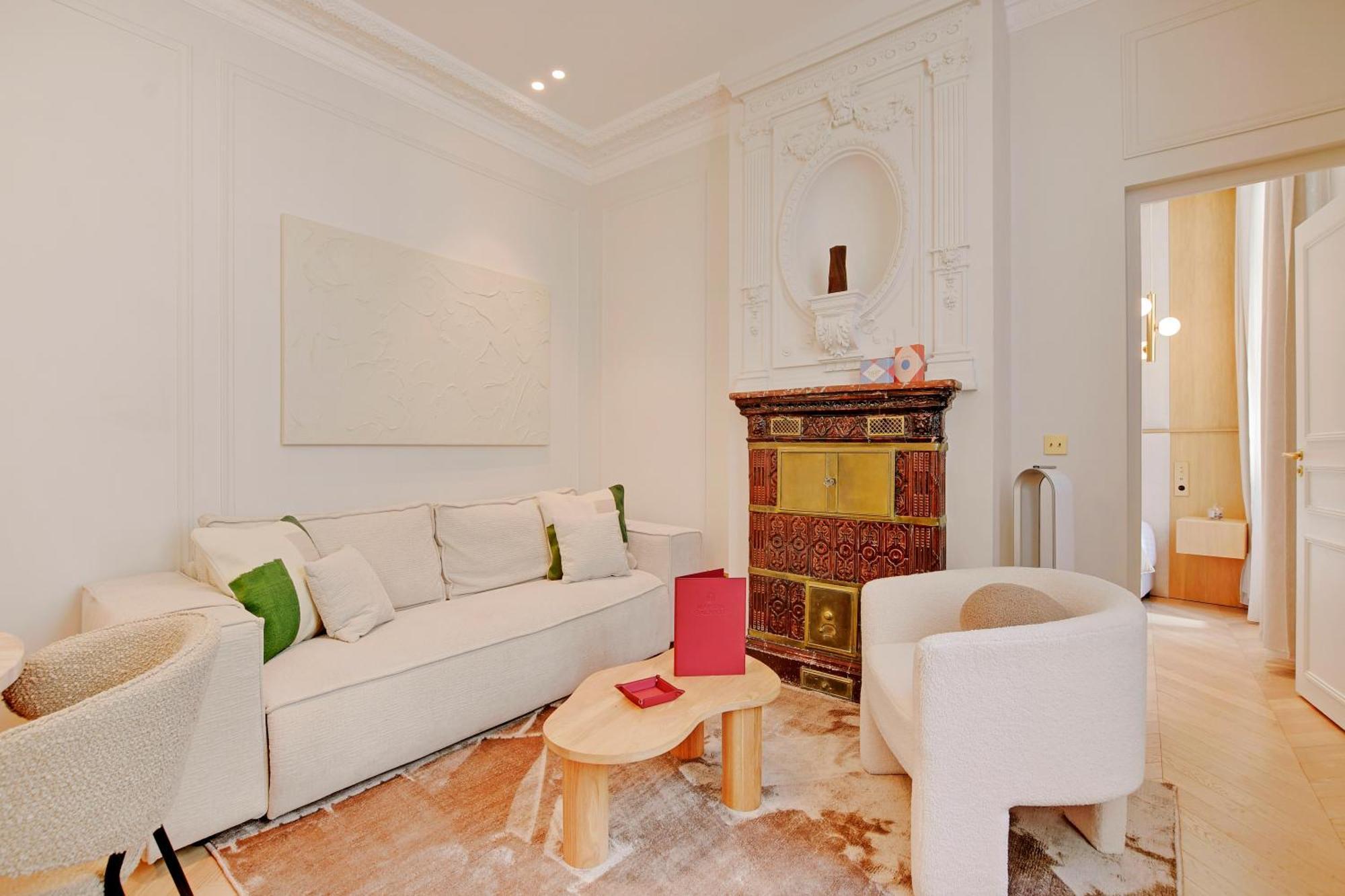 Maison Galante's With Services In La Madeleine - Opera Appartamento *