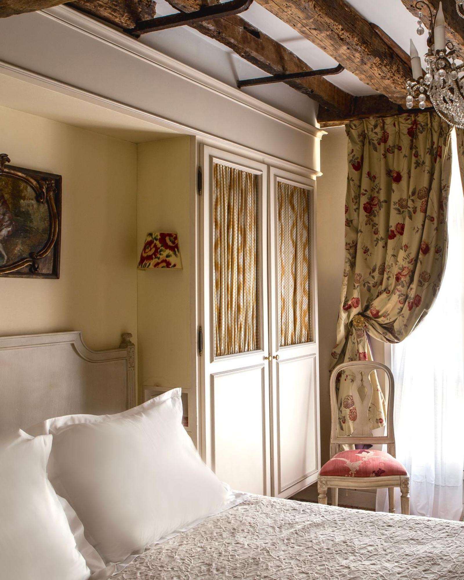Caron De Beaumarchais Parigi