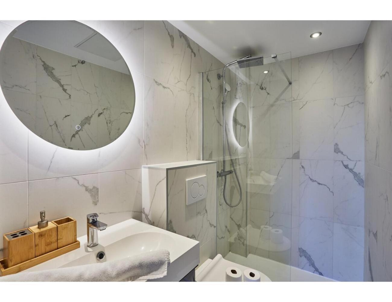 Porte Maillot Arc De Triomphe By Prestige *