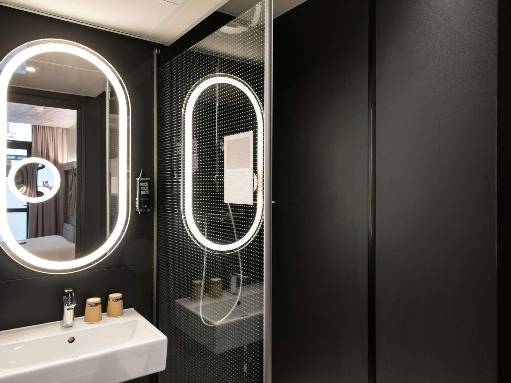 Ibis Opera La Fayette 3*