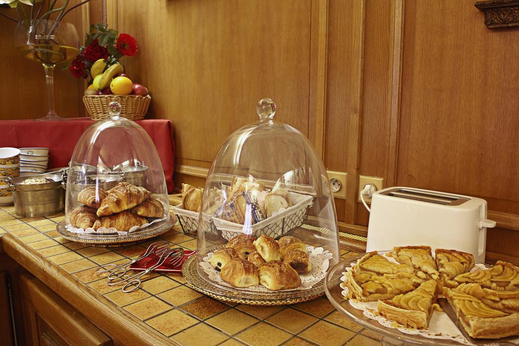 Grand Dechampaigne Hotel Paris