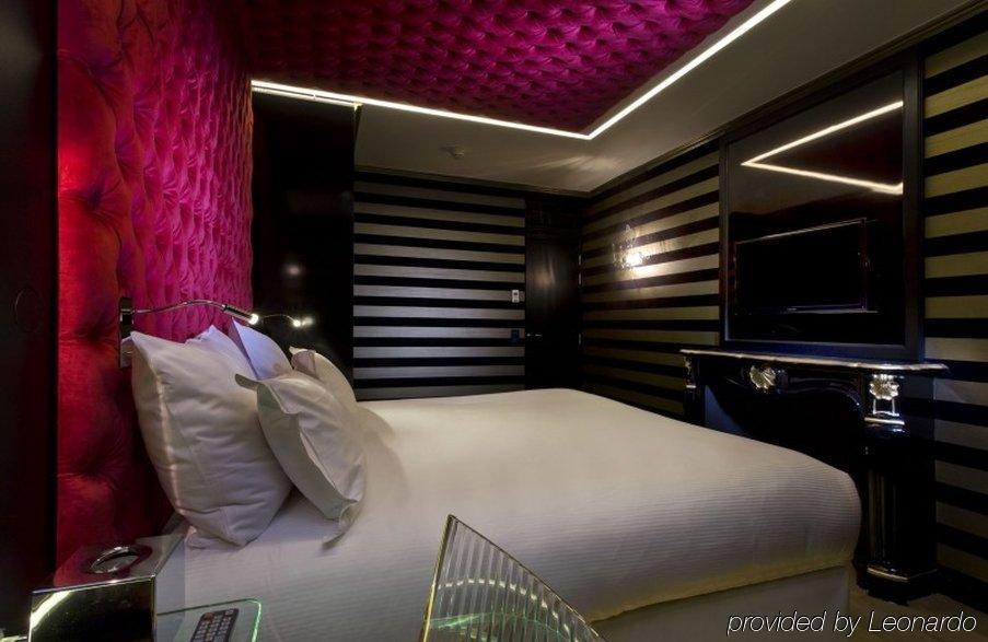 New Republique - Ex Albert's Hotel 4*