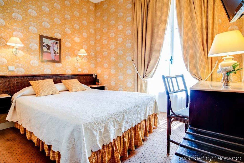 Hotel Clement 2*