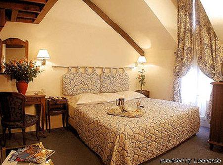 Relais Du Vieux Parigi