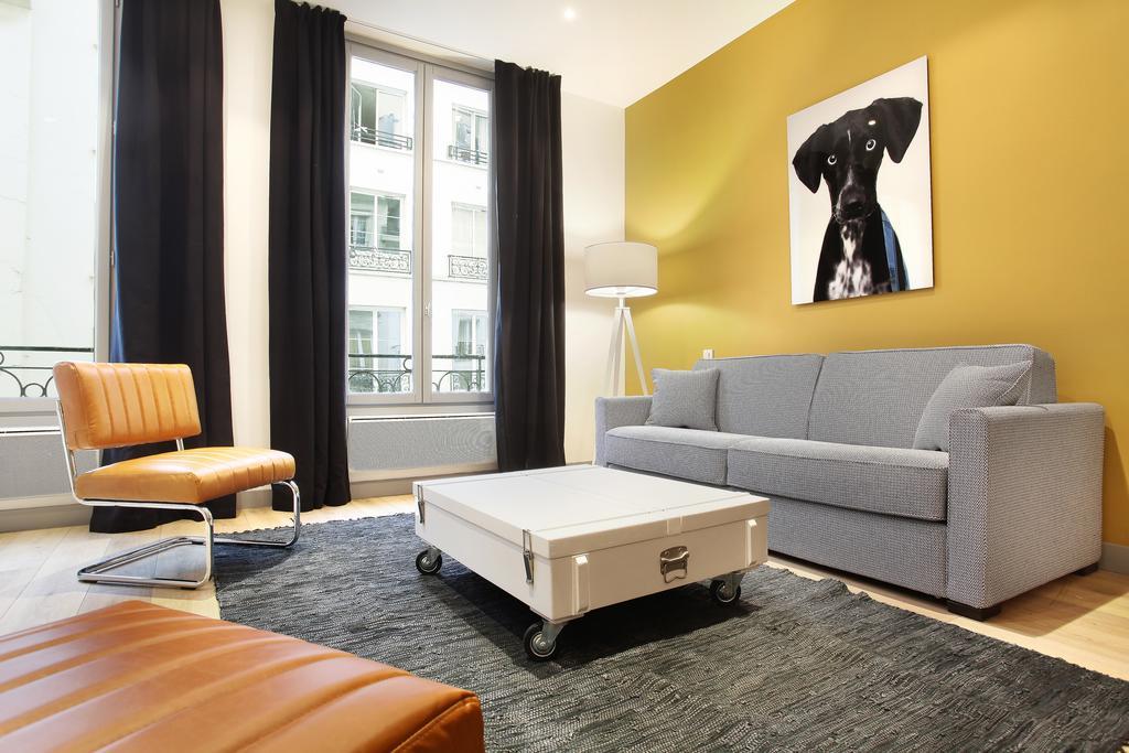Rent A - Bonne Nouvelle * Paris