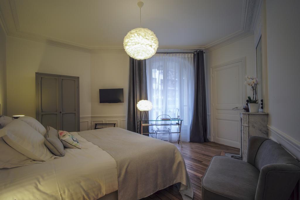 Relais12bis By Eiffel Tower Bed & Breakfast 3*