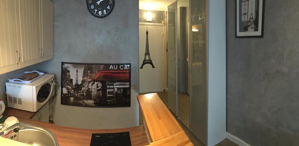 Studio Champs De Mars Tour Eiffel Appartamento Parigi