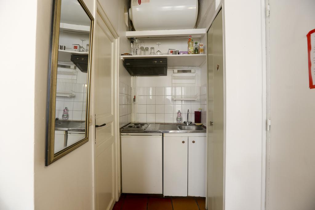 Apartment Lovely And Typical 1 Bedroom *