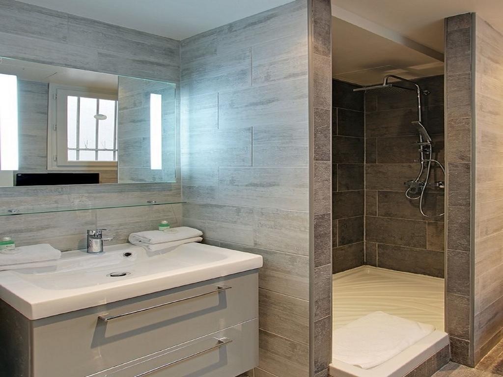 Rent A - Bonne Nouvelle * Paris