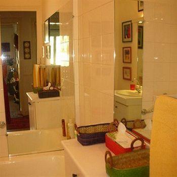 Bed & Breakfast Tour Montparnasse Parigi