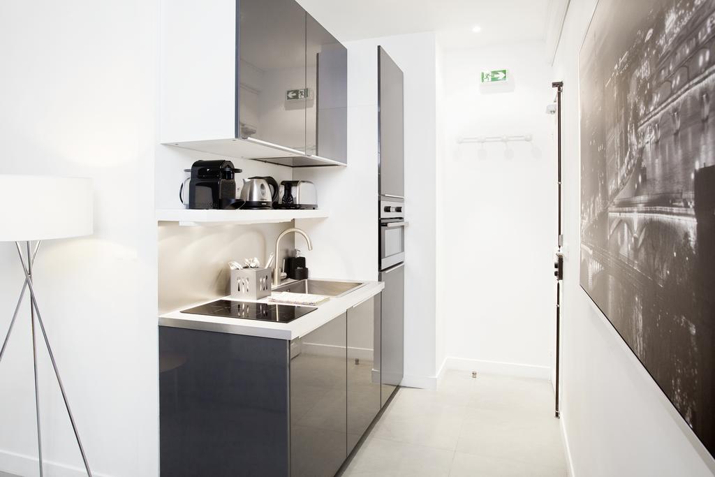 De Charme A Montmartre Apartment Paris