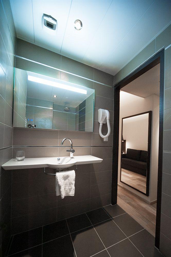 Central Hotel 3*