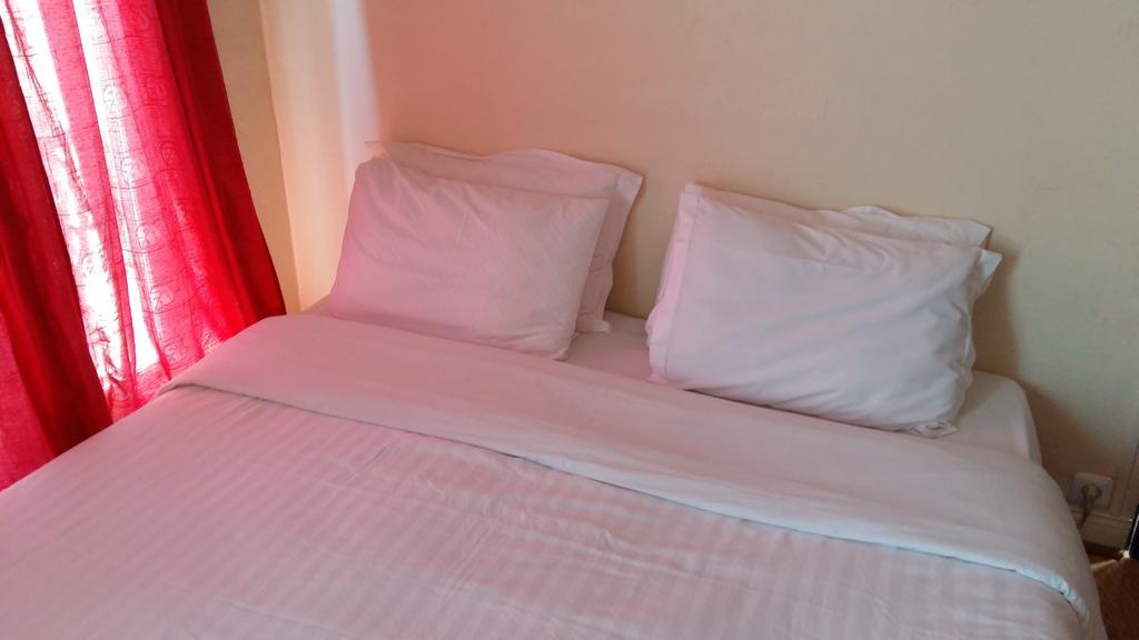 Du Metro Hotel