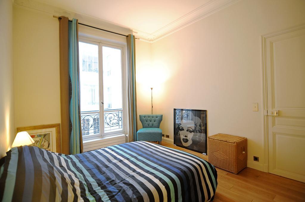 Champs Elysees - Air Conditioning