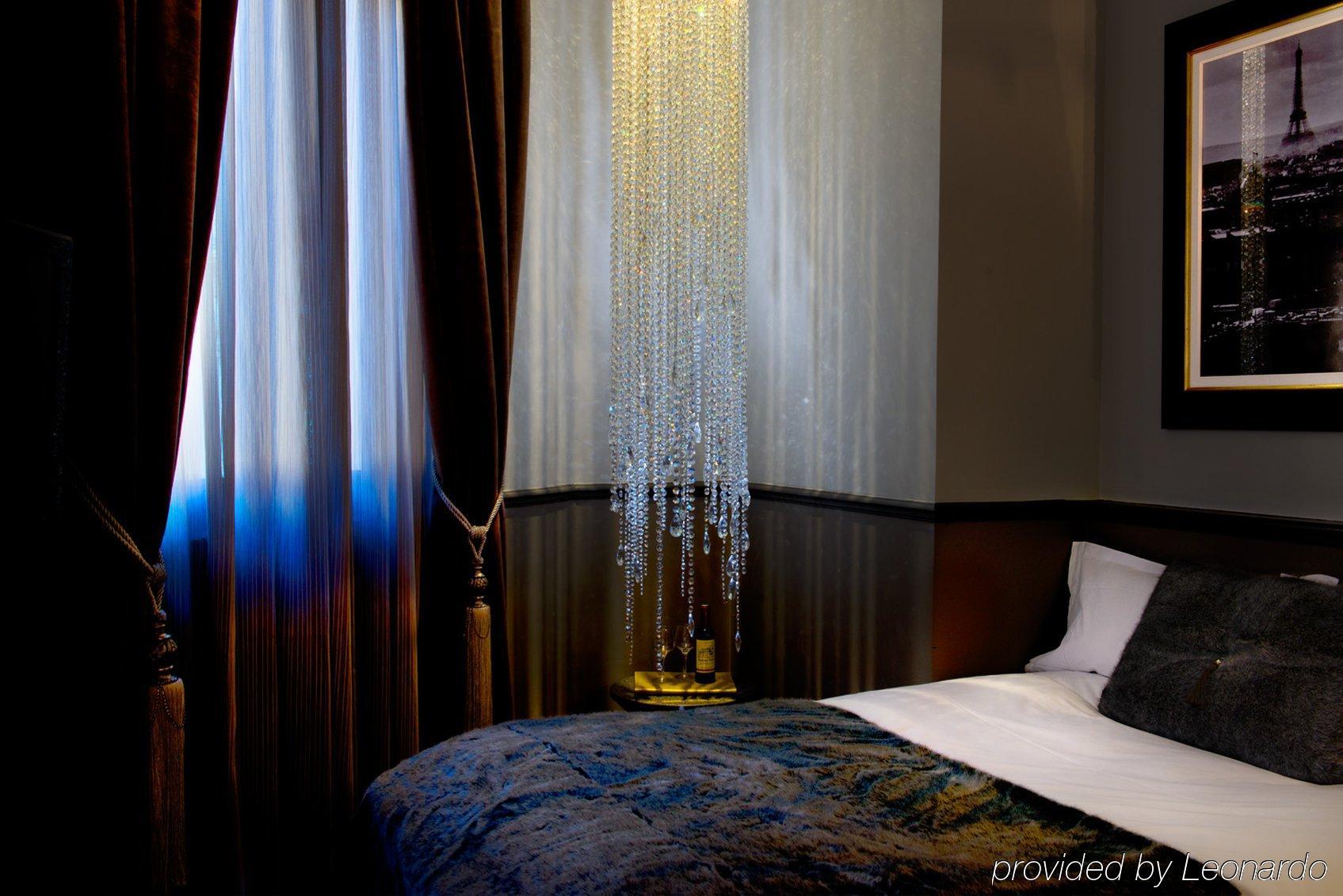 Hotel Lumen Louvre Parigi