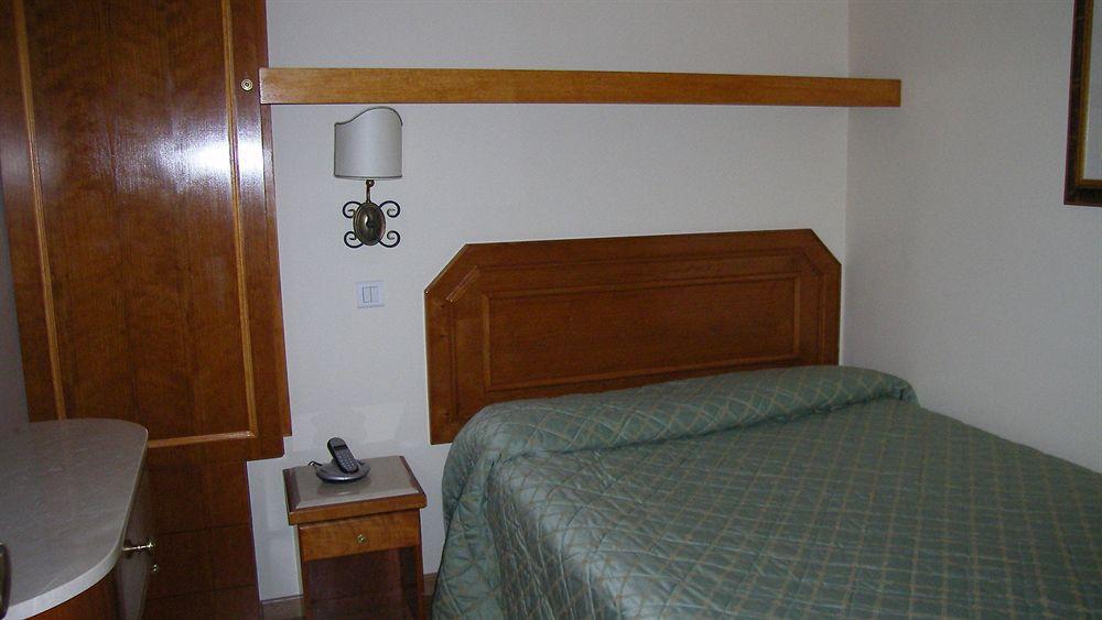 Arc De Triomphe Apartment *