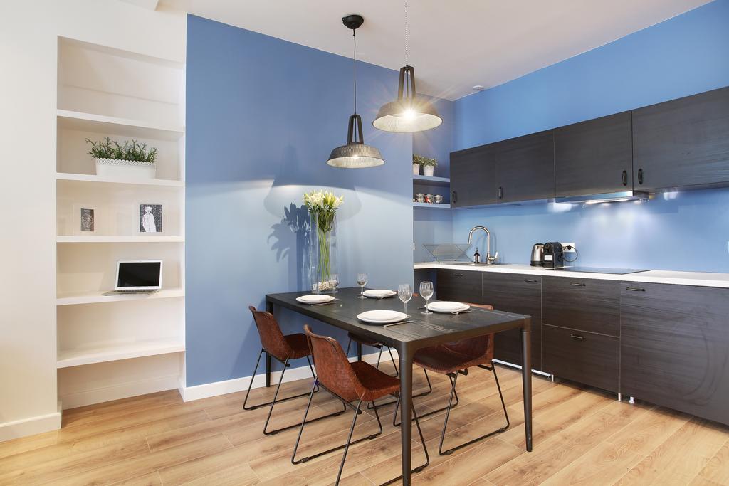Rent A - Bonne Nouvelle * Paris