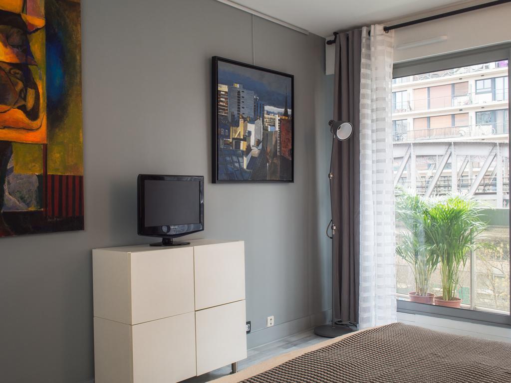 Seine Apartment Paris