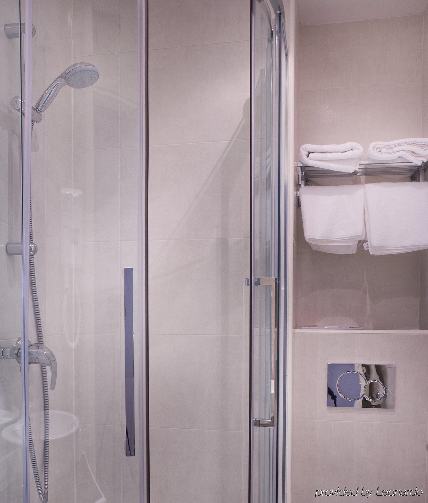 Le Compostelle 3* Parigi