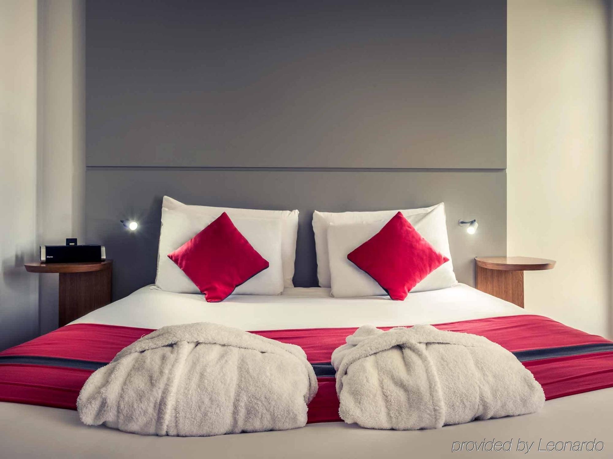 Hotel Mercure Arc De Triomphe Wagram 4*