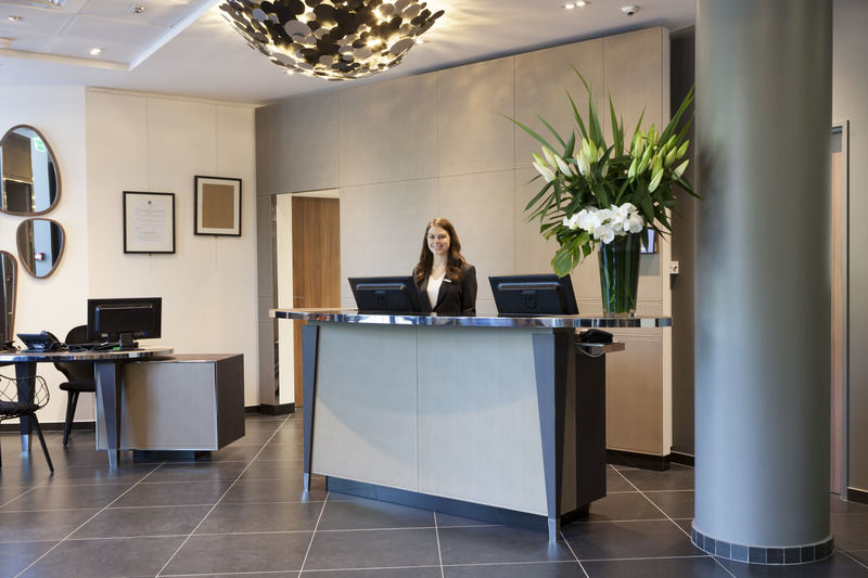Ac Porte Maillot By Marriott Hotel Parigi