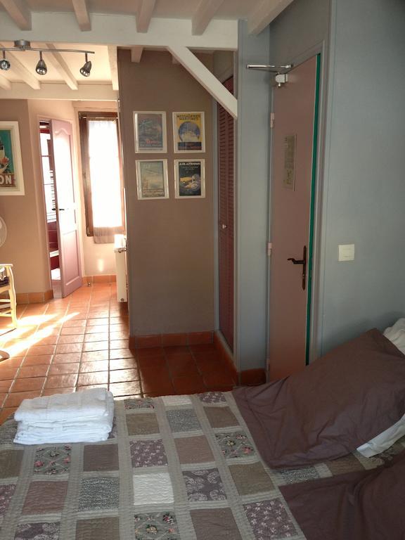 Hotel De Nesle 3*