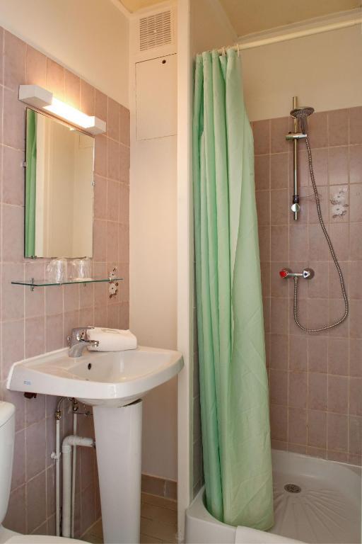 Le Vingt Hotel 2*