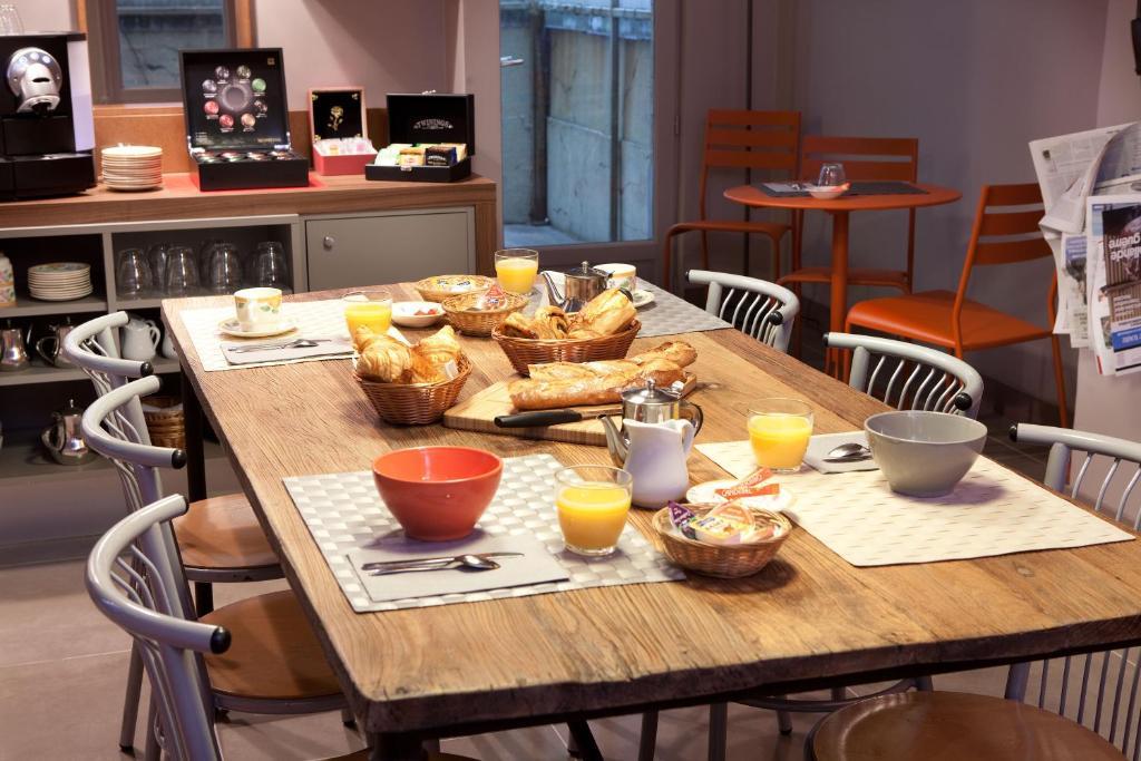 Hotel Le Vingt Paris