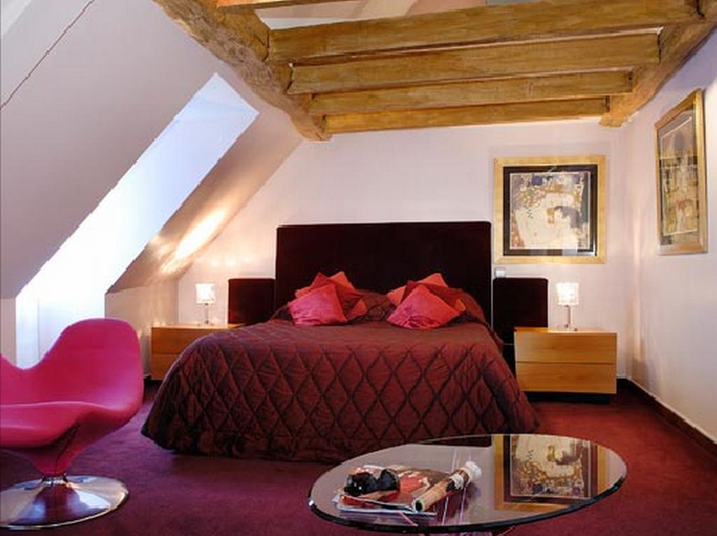 Hotel Des Archives 3*