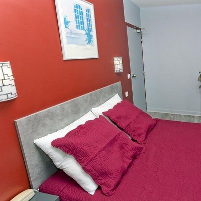 Hotel Hipotel Belgrand Mairie Du 20ème 3*
