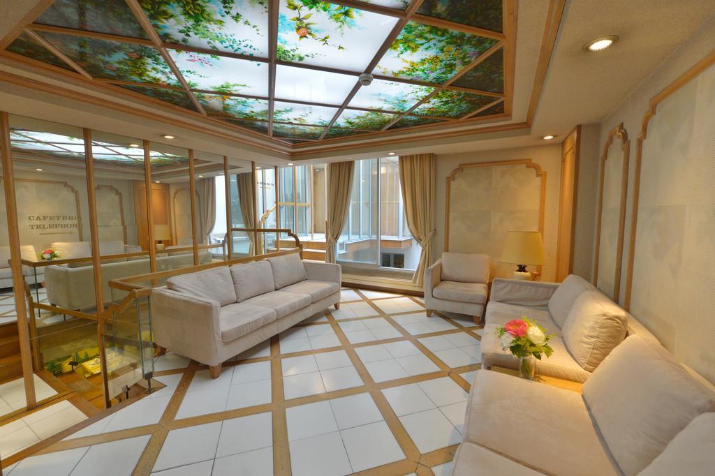 Hotel Renoir Montparnasse Parigi