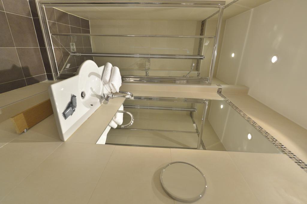 Hotel Renoir Montparnasse 3*