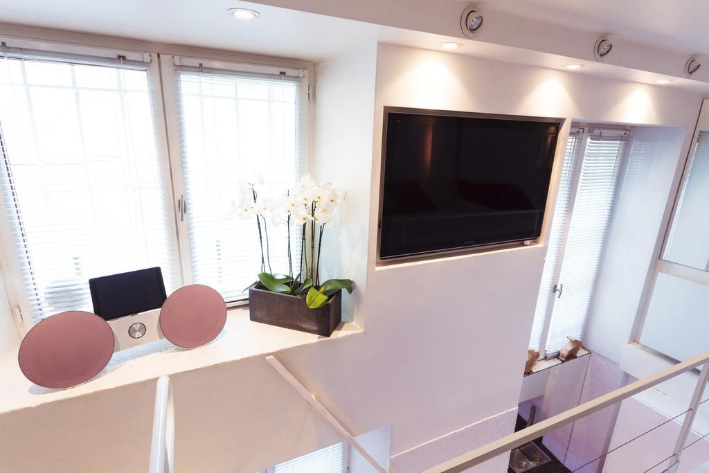 Stylish,luxury Duplex Center