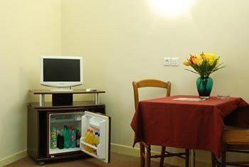 Hipotel Lilas Gambetta Parigi