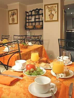 Hotel Henri Iv 4*