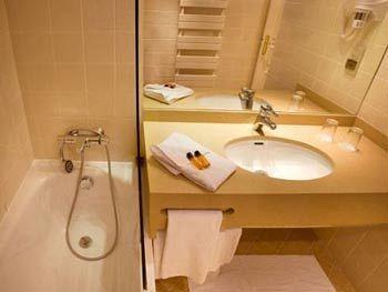 Hotel Relais Du Louvre Parigi